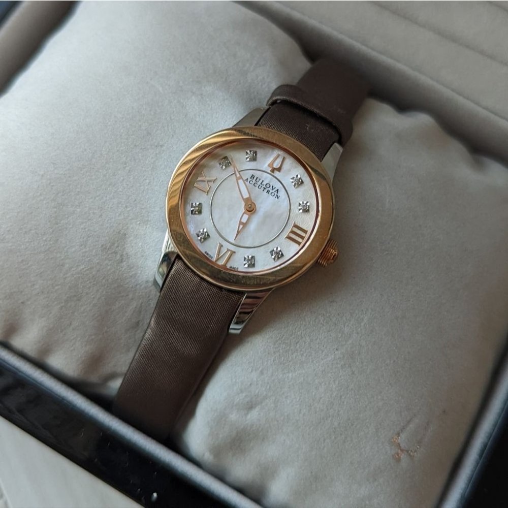 Bulova Accutron 65P105